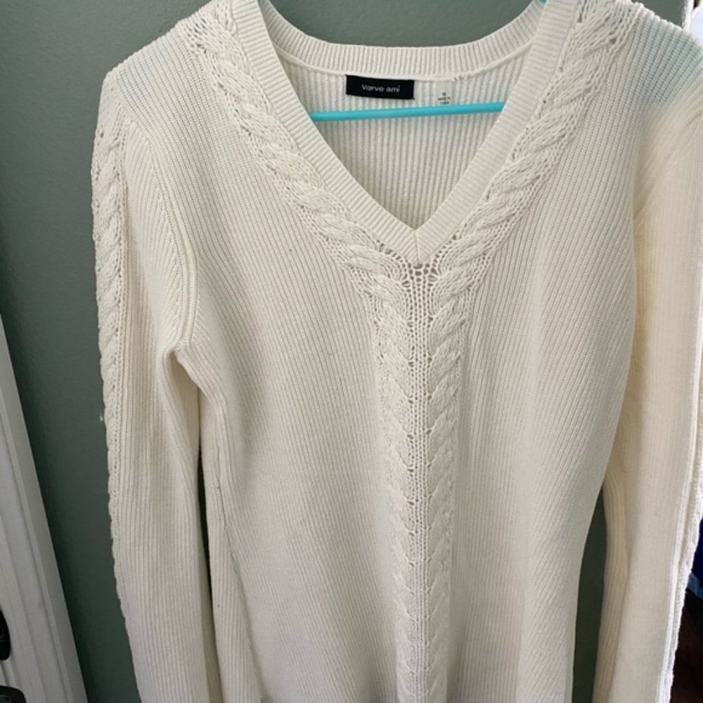 Off White Sweater with Design, Size M Verve Ami